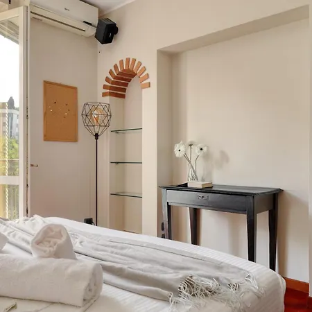 Joivy Delightful 2br Flat Near Navigli Apartmán