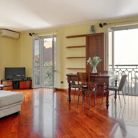 Joivy Delightful 2br Flat Near Navigli Apartmán Milán